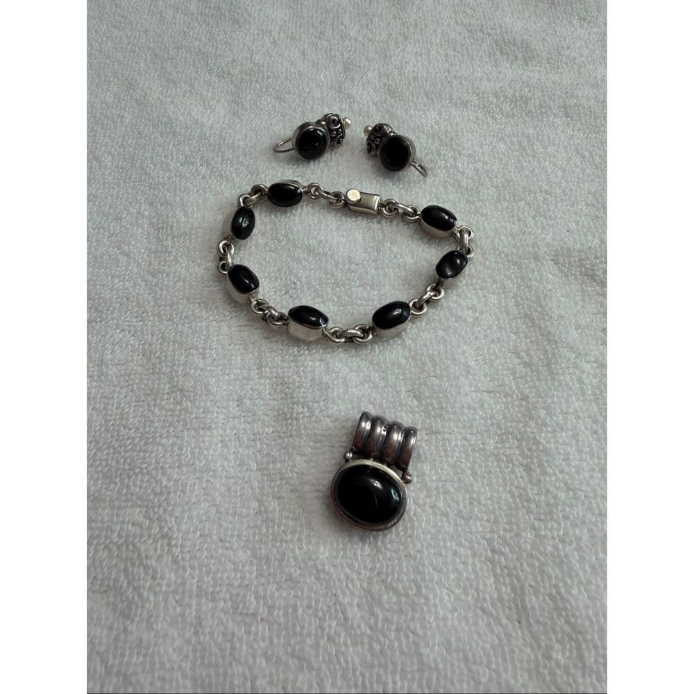 Vintage 925 Sterling Silver SE Mexico Black Onyx Bracelet Necklace Pendant Set
